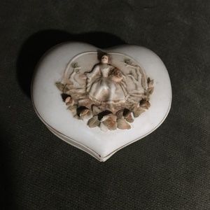 Vintage Lefton jewelry box